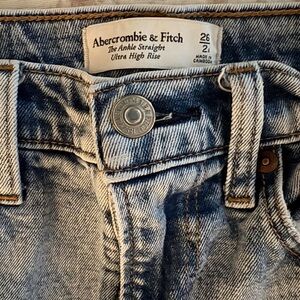 Abercrombie & Fitch Ultra High Rise Jeans - Blue